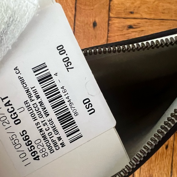 NWT Gucci Logo Pouch $750 - Picture 5 of 6
